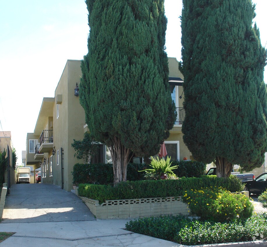 Foto del edificio - 626 Micheltorena St