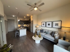 Building Photo - 1050 Wittenburg