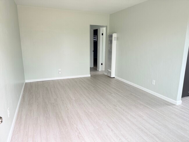 Fotografía del edificio - 3922 Monroe Ave