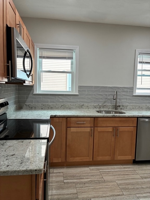 Building Photo - 8 Agassiz Ave