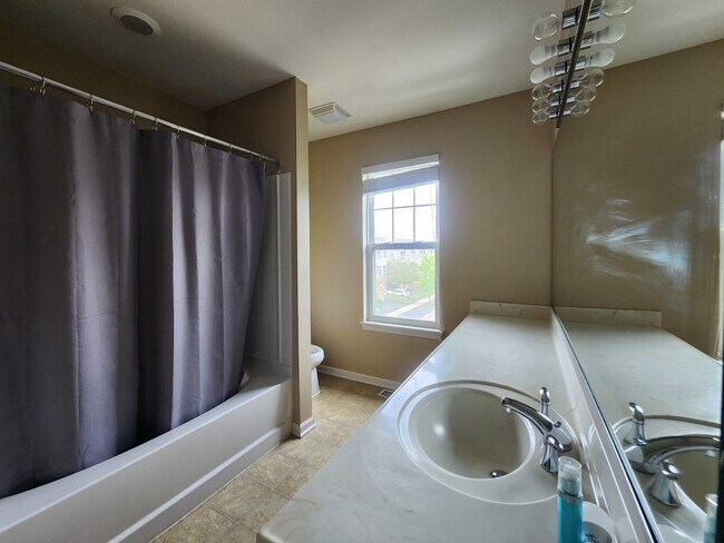 Foto del edificio - 3383 Kentshire Cir