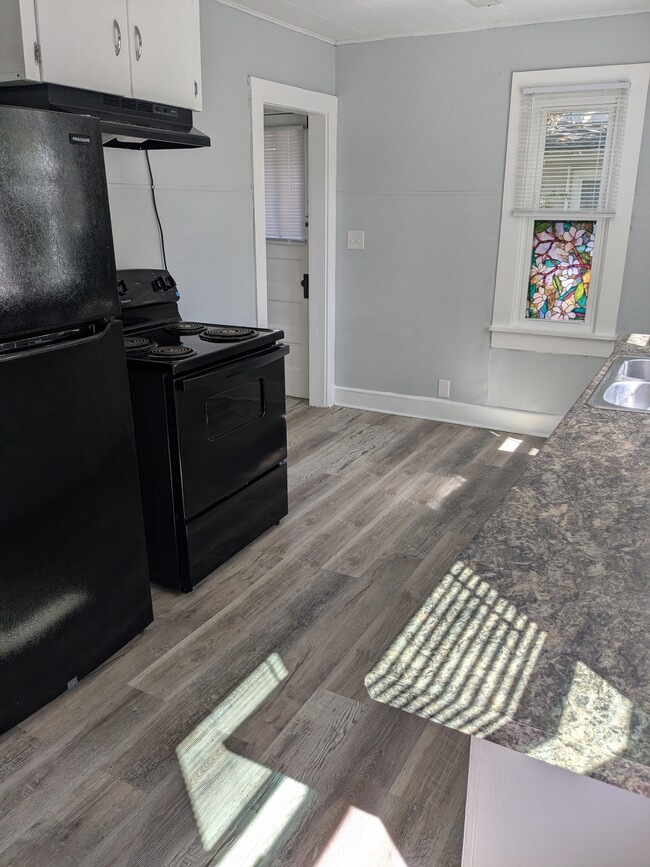 Foto del edificio - 715 Carson St