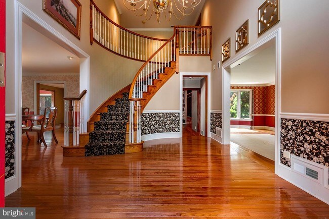 Foto del edificio - 730 Riverton Rd