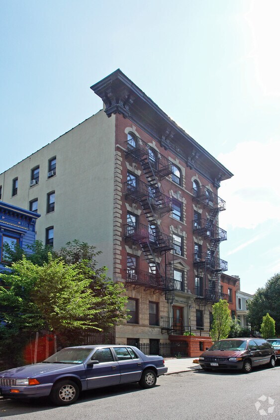 Primary Photo - 299 13th St