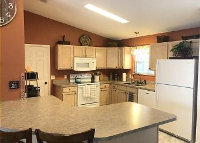 Building Photo - 1813 Sanibel Ct