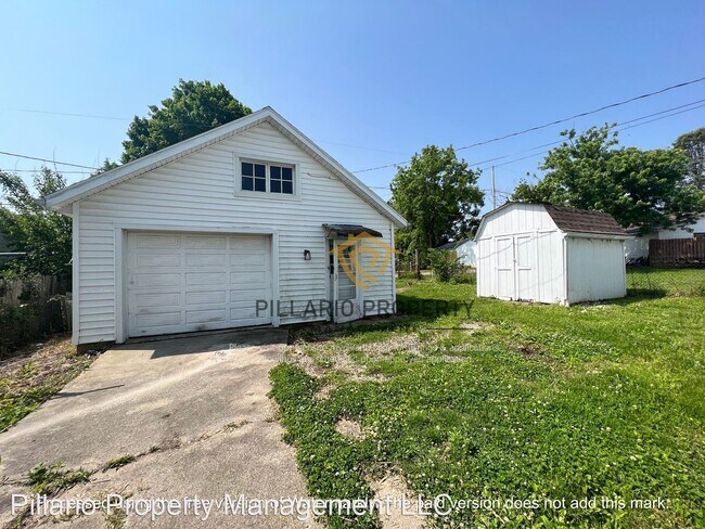 Building Photo - 3 br, 2 bath House - 719 W Madison St