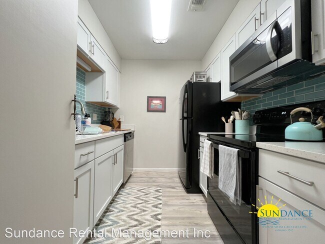 Foto del edificio - 3 br, 2 bath House - 611 Colonial Drive #8