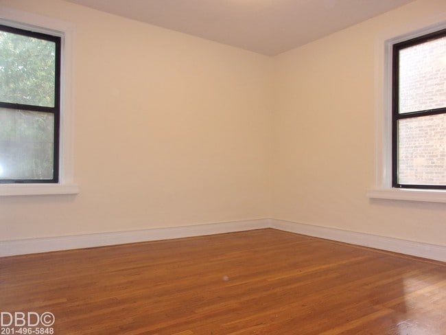 Building Photo - 133 Seaman Ave