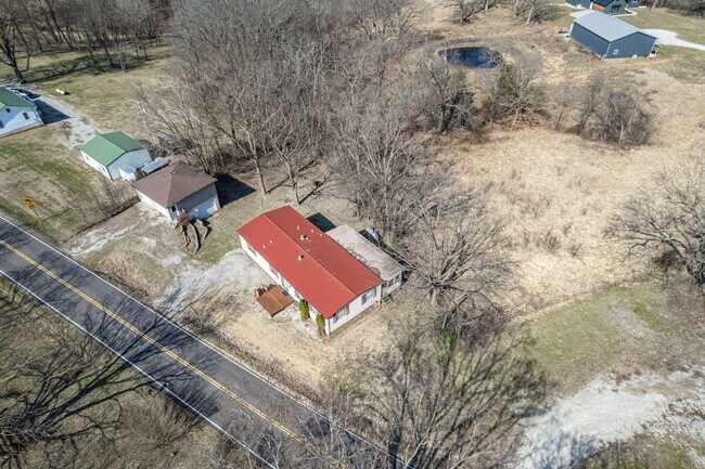 Building Photo - 3 Bed 2 Bath South Columbia