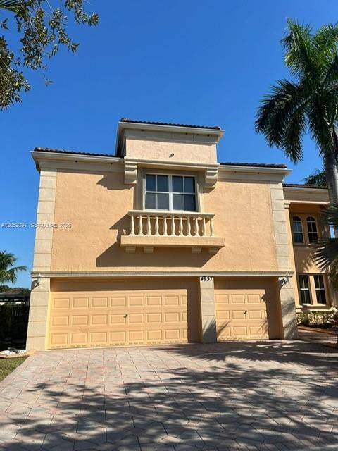 Foto del edificio - 4957 SW 167th Ave