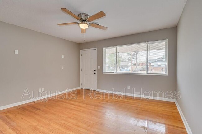 Building Photo - 3123 Tate Rd