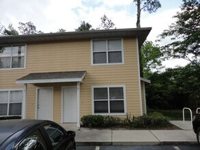 Building Photo - 2636 SW 35th Pl