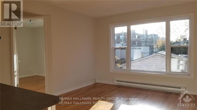 Building Photo - 346 Winona Ave