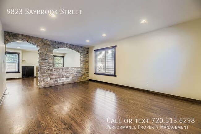 Foto del edificio - 9823 Saybrook St