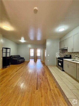 Building Photo - 6916 Fort Hamilton Pkwy