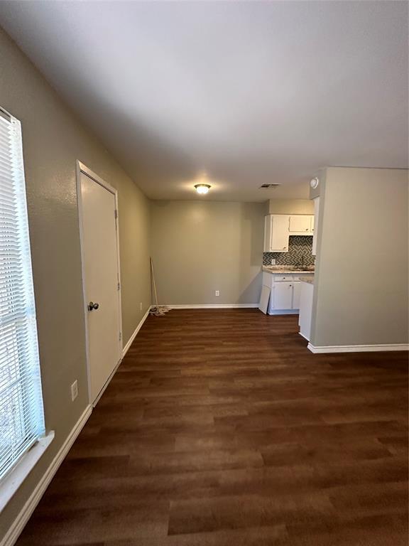 Foto del edificio - 4805 Teri Rd