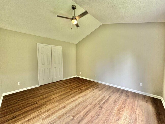 Foto del edificio - 2608 Clarencefield Dr