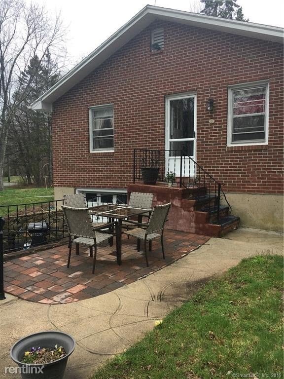 Building Photo - 3 br, 2 bath House - 343 West Road