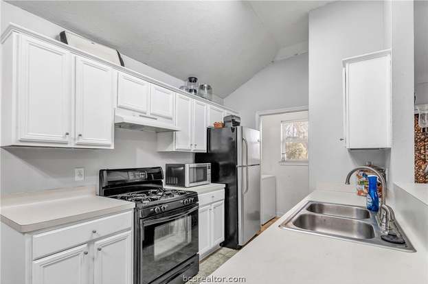 Building Photo - 333 Silkwood Dr