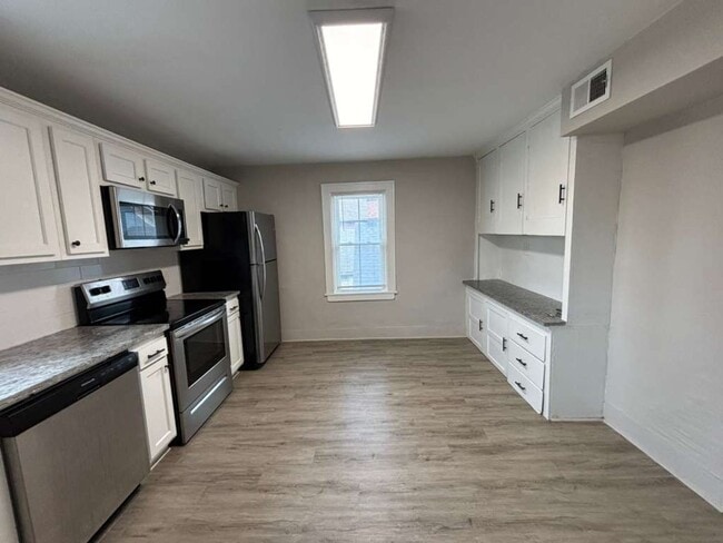 Building Photo - 4200 Whitman Ave