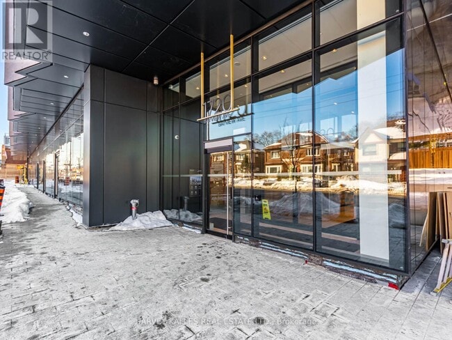 Building Photo - 1720 Bayview Ave