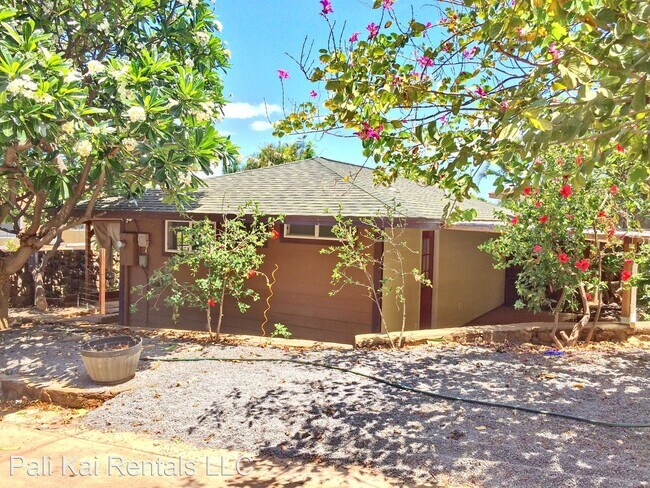 Building Photo - 1 br, 1 bath House - 2727 Kauhale Street