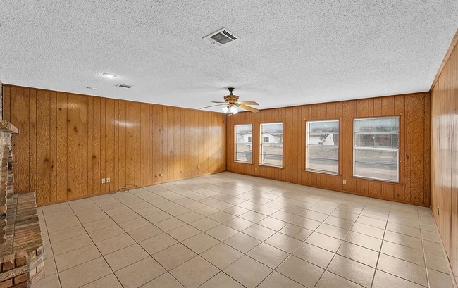 Building Photo - 804 Kipling Dr