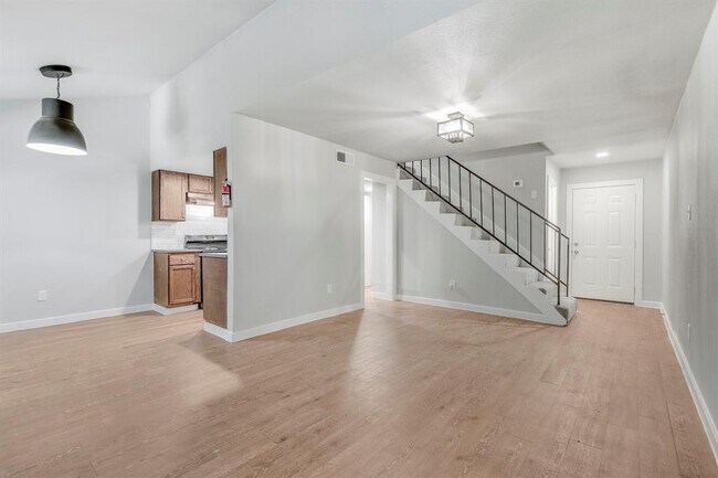 Foto del edificio - 2414 Burleson Ct