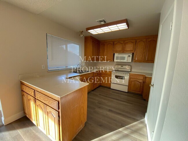 Foto del edificio - No Deposit