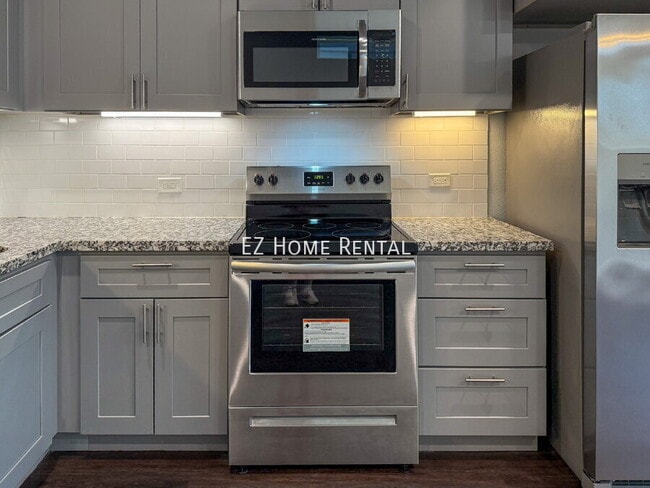 Building Photo - 4939 Ambient Dr