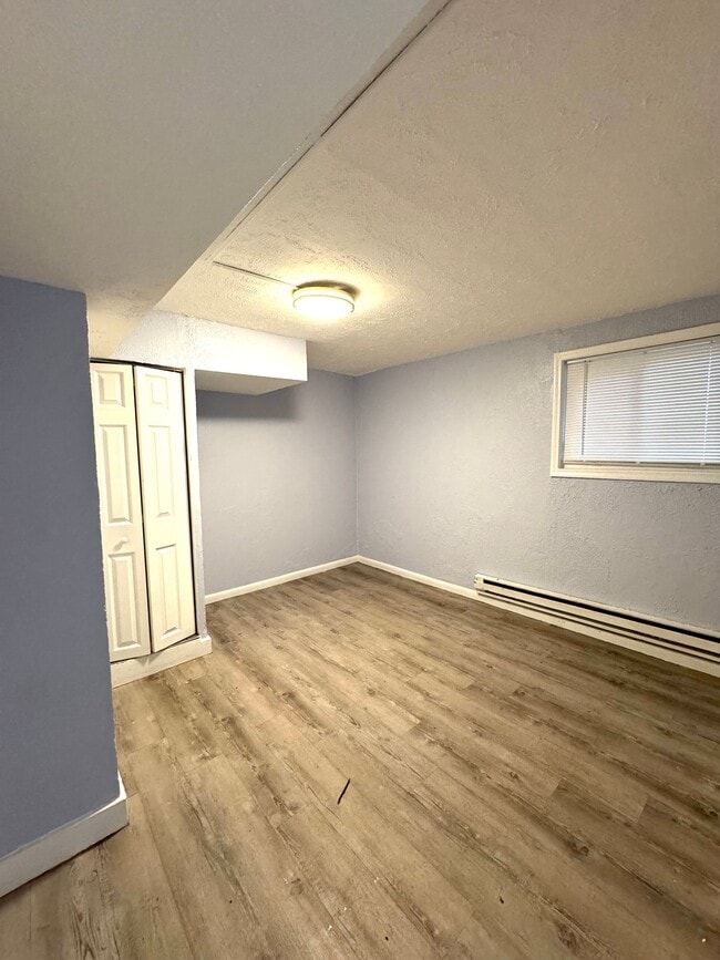 Building Photo - 828 E 100 S