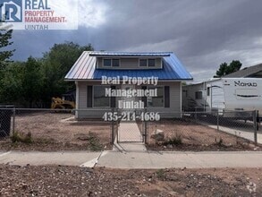 Building Photo - 245 N 100 E