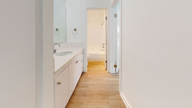 Building Photo - Wilshire Embassy Apartments