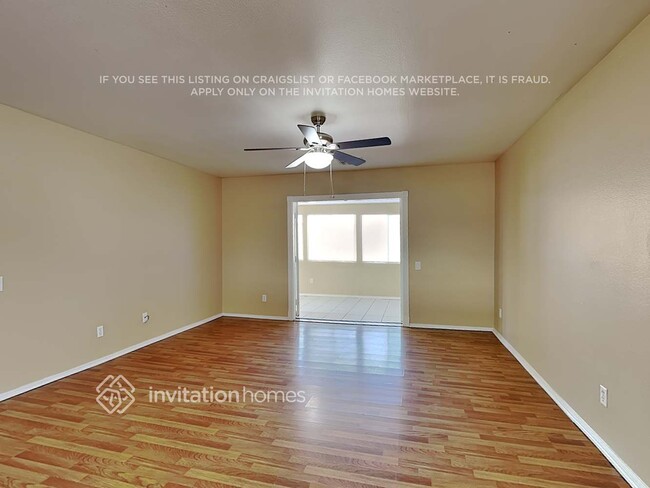 Building Photo - 1868 W Renaissance Ave