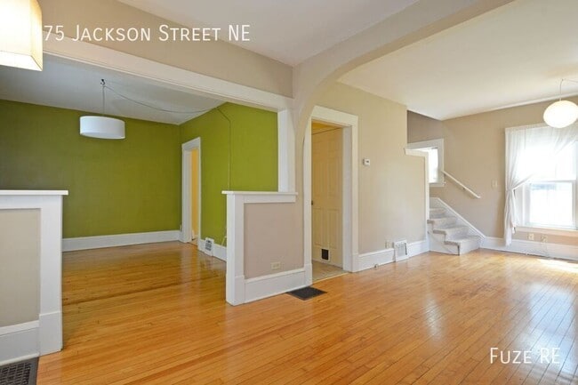 Building Photo - 3975 Jackson St NE