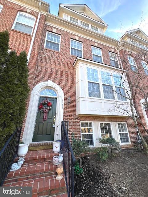 Foto del edificio - 8043 Reserve Way