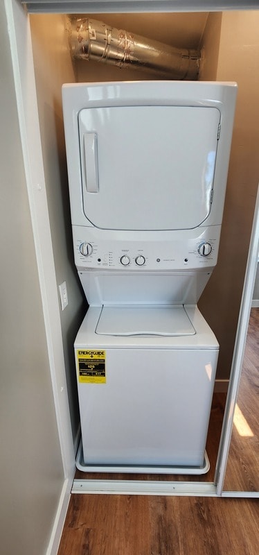 Photo - 5347 Bingham Ct House