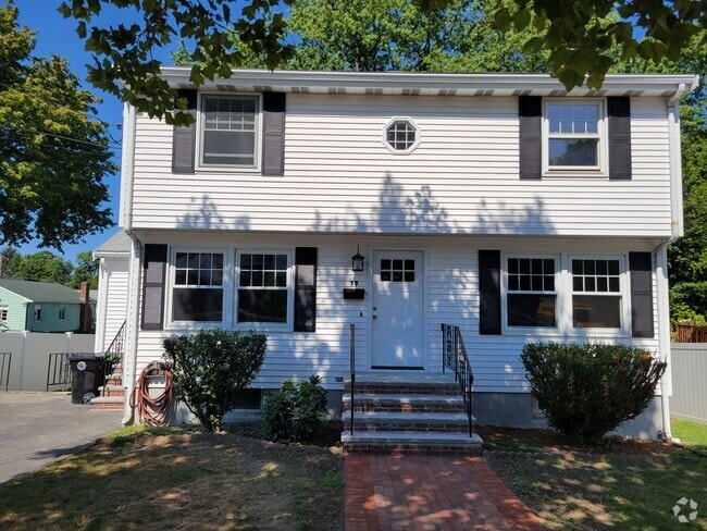 Building Photo - 17 Piermont St