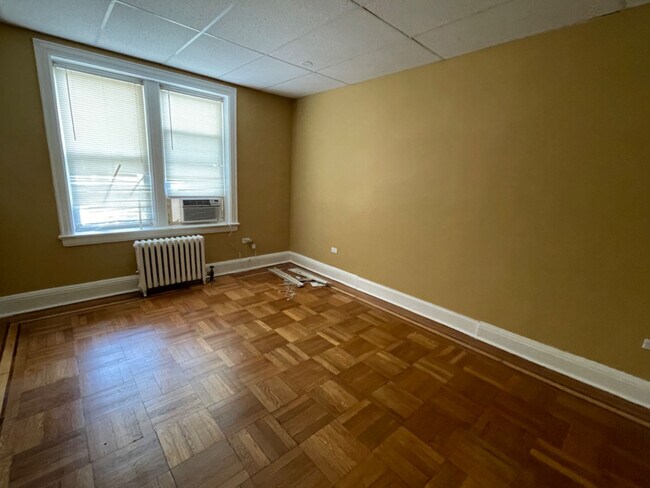 Foto del edificio - 1857 Colden Ave