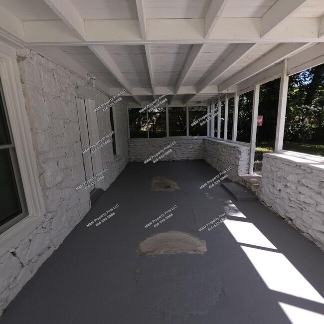 Foto del edificio - 425 N Morse Ave
