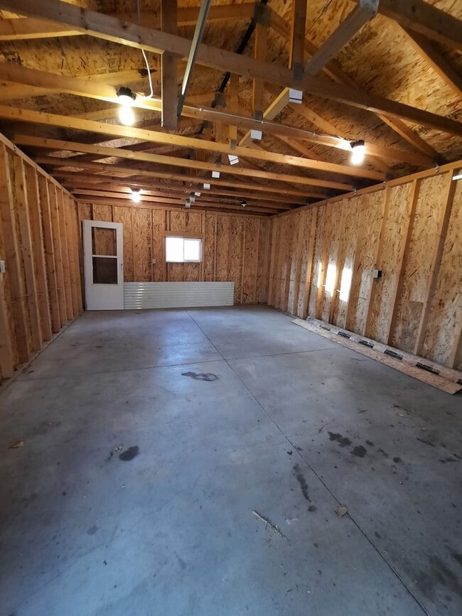 Building Photo - 3 BEDROOM | 1 BATH | RANCH STYLE HOME | SOUTH