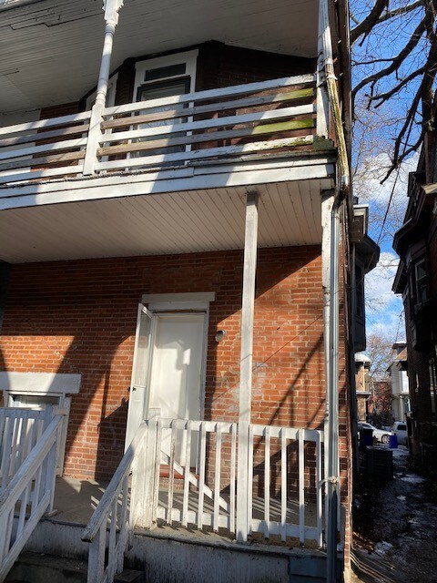 Building Photo - 2126 Green St
