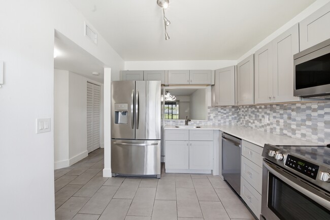Kitchen - The Rise Apartments