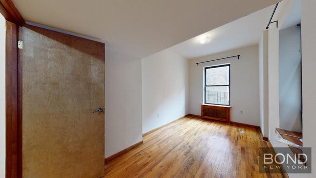 Building Photo - 722 Amsterdam Ave