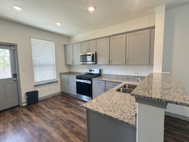 Building Photo - Like New 4 Bedroom Home in Corley Farms with First Floor Primary and Game Room
