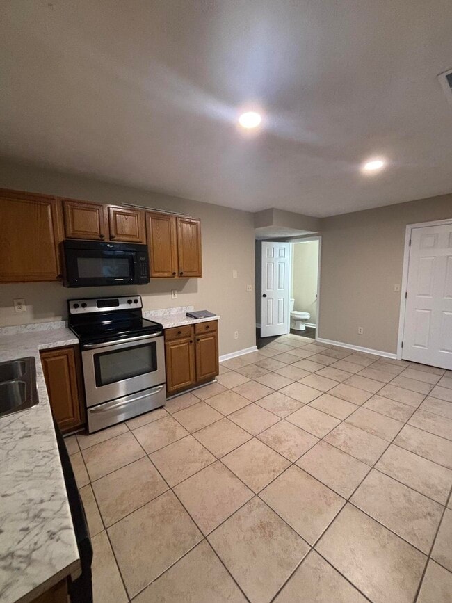 Building Photo - 2720 Hayden Park Ln