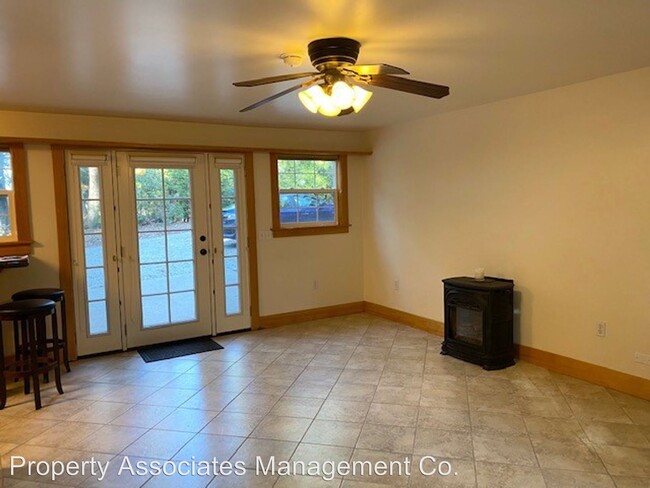 Foto del edificio - 10211 Harmony Ridge Rd