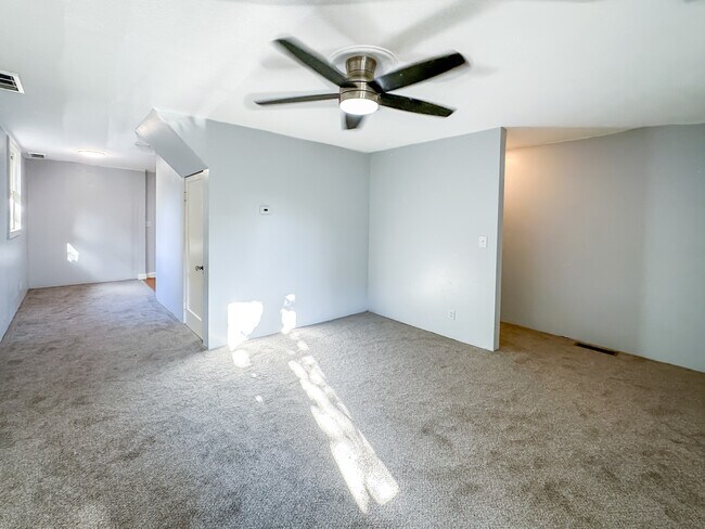 Foto del edificio - 835 SE 37th Ave