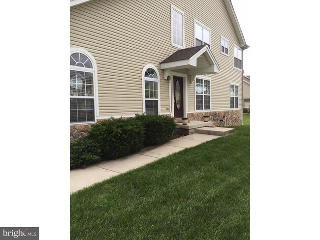 Building Photo - 333 Keswick Dr