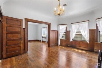 Building Photo - 1089 Park Ave